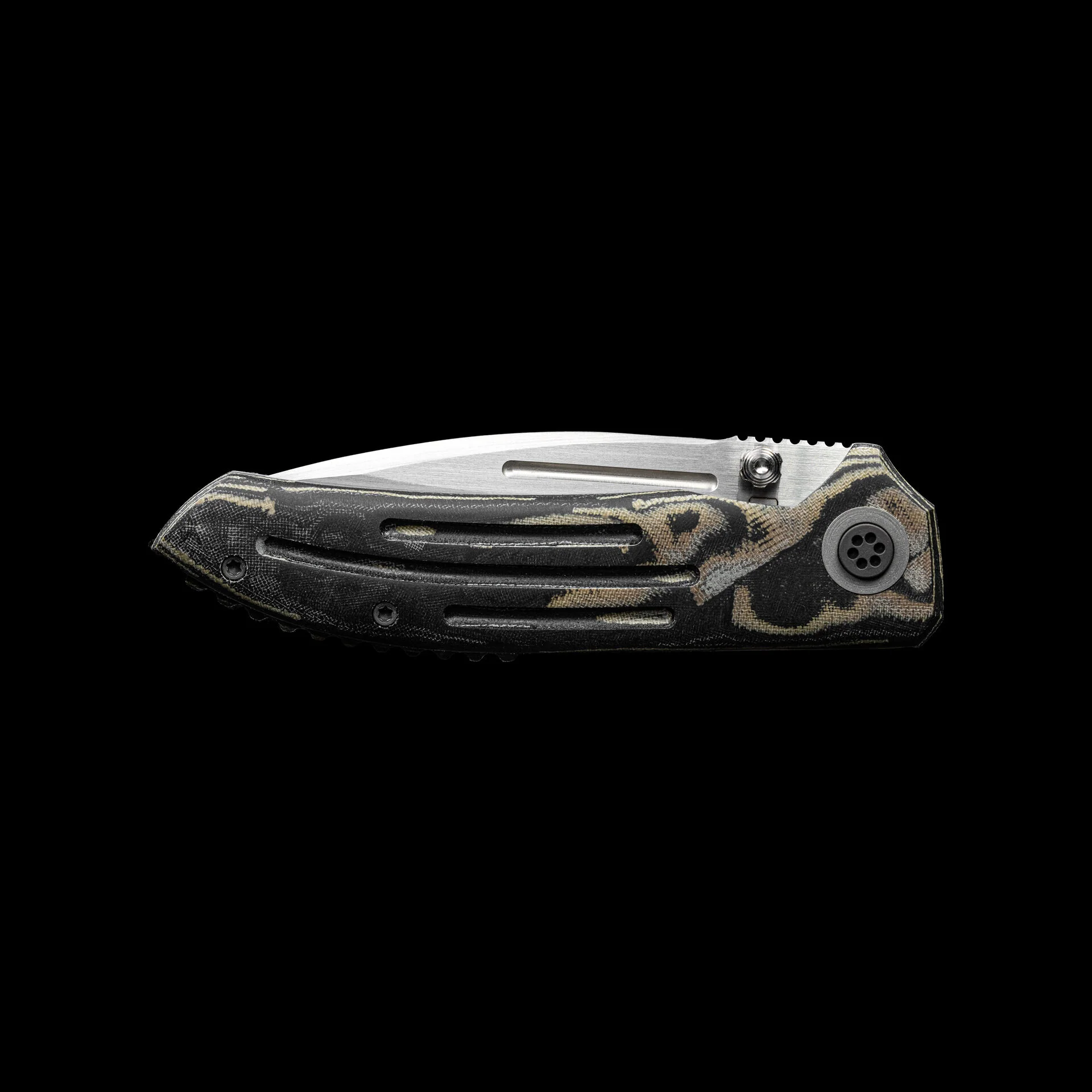 Dauntless Multi-Canvas Black Oeser Edition - Image 3