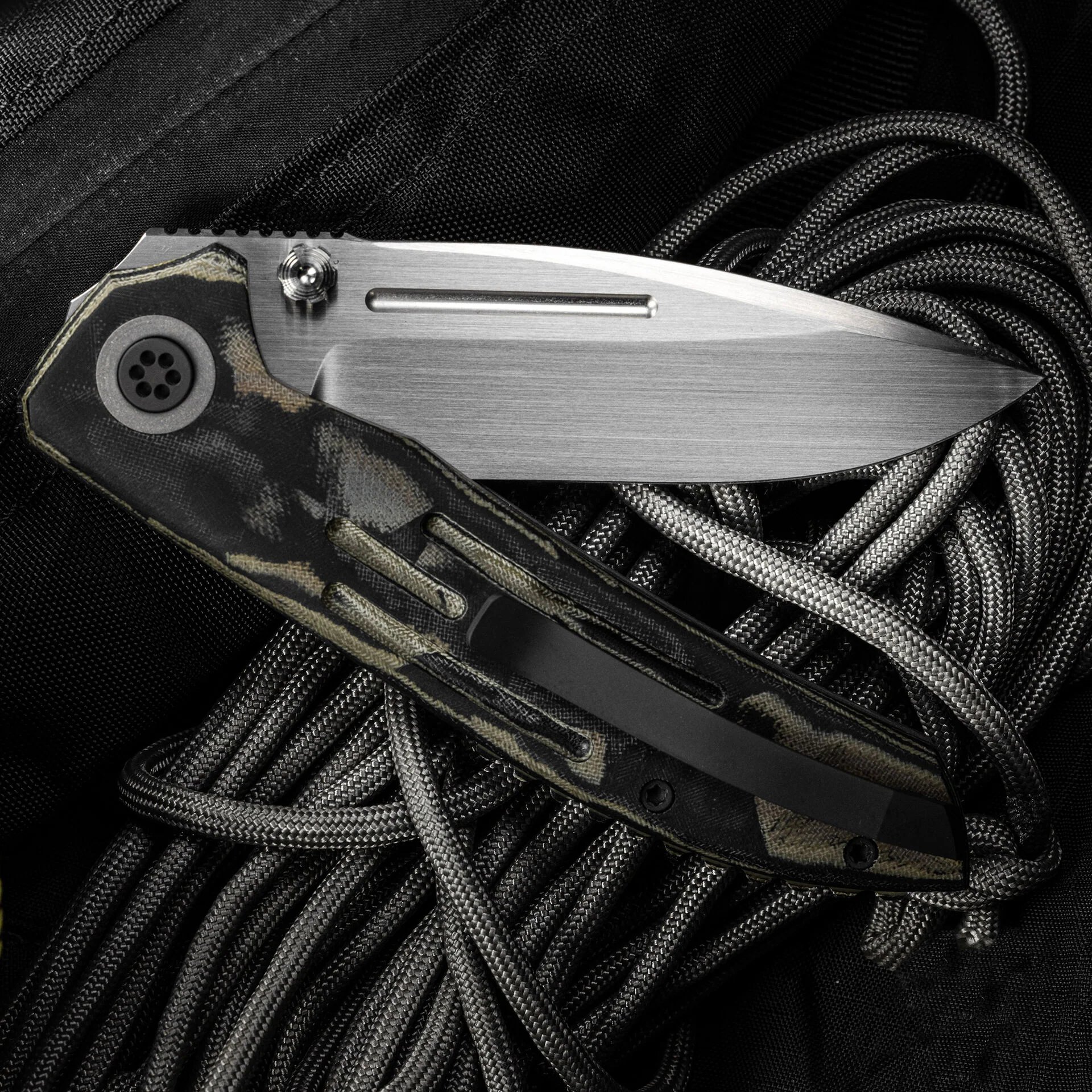 Dauntless Multi-Canvas Black Oeser Edition - Image 7