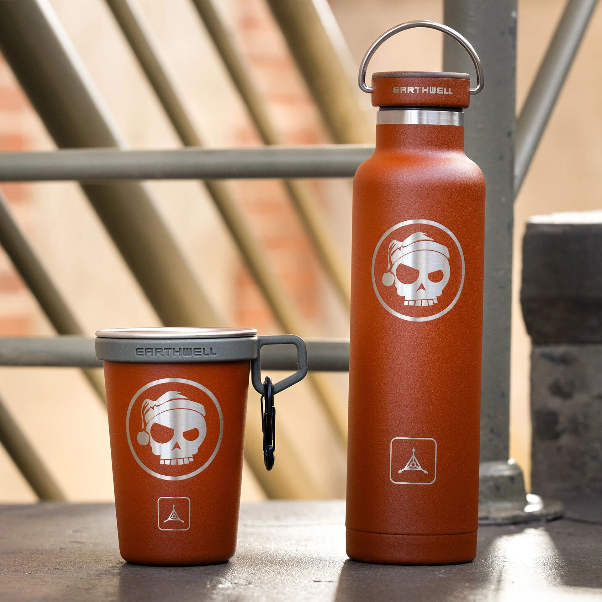 Earthwell 22oz Insulated Mean Skull Santa TAD Edition - Image 3