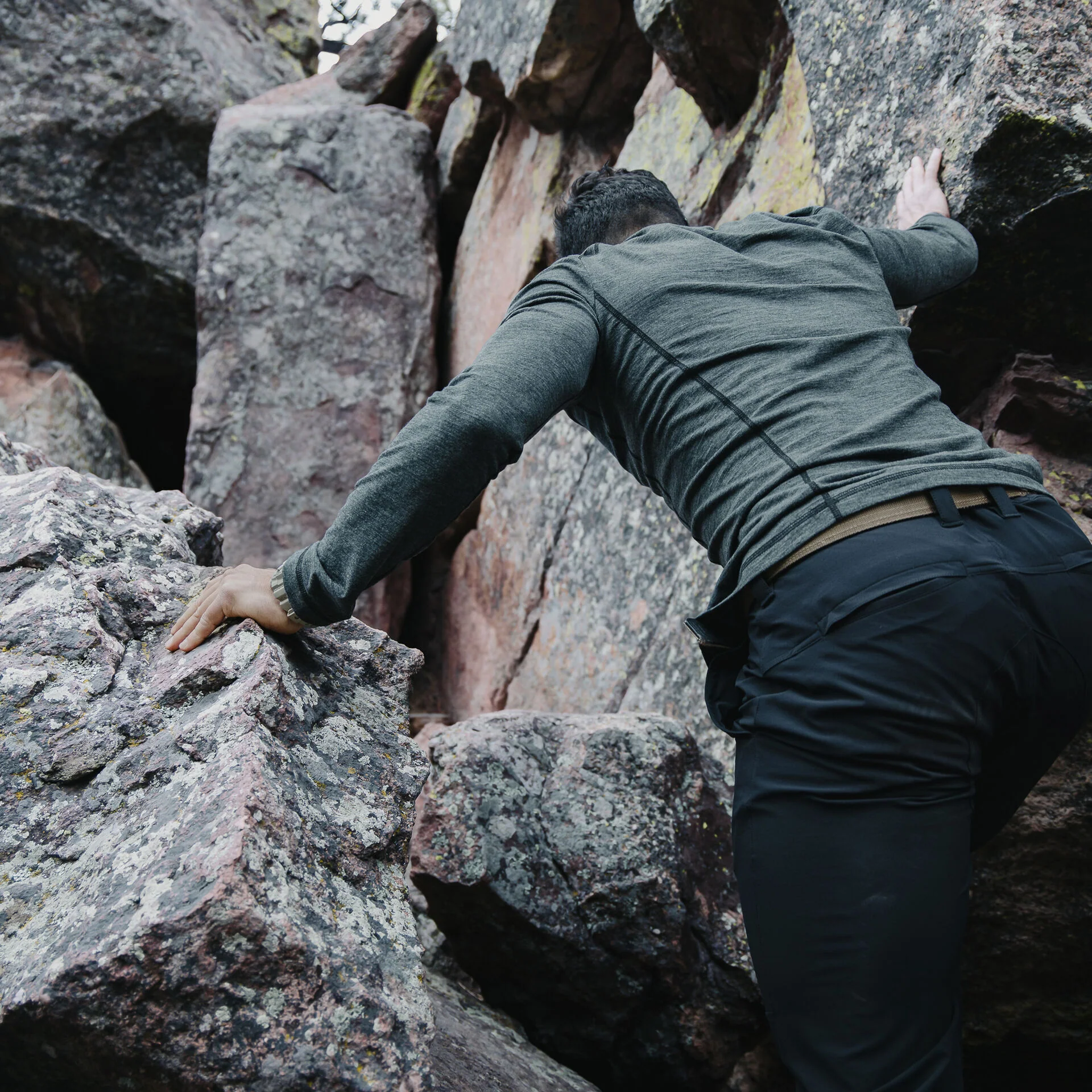 Huntsman Merino Henley - Image 8