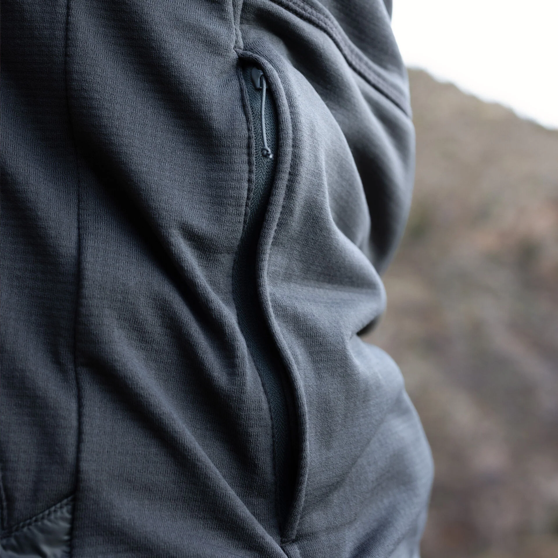 Hybrid Vest - Image 17