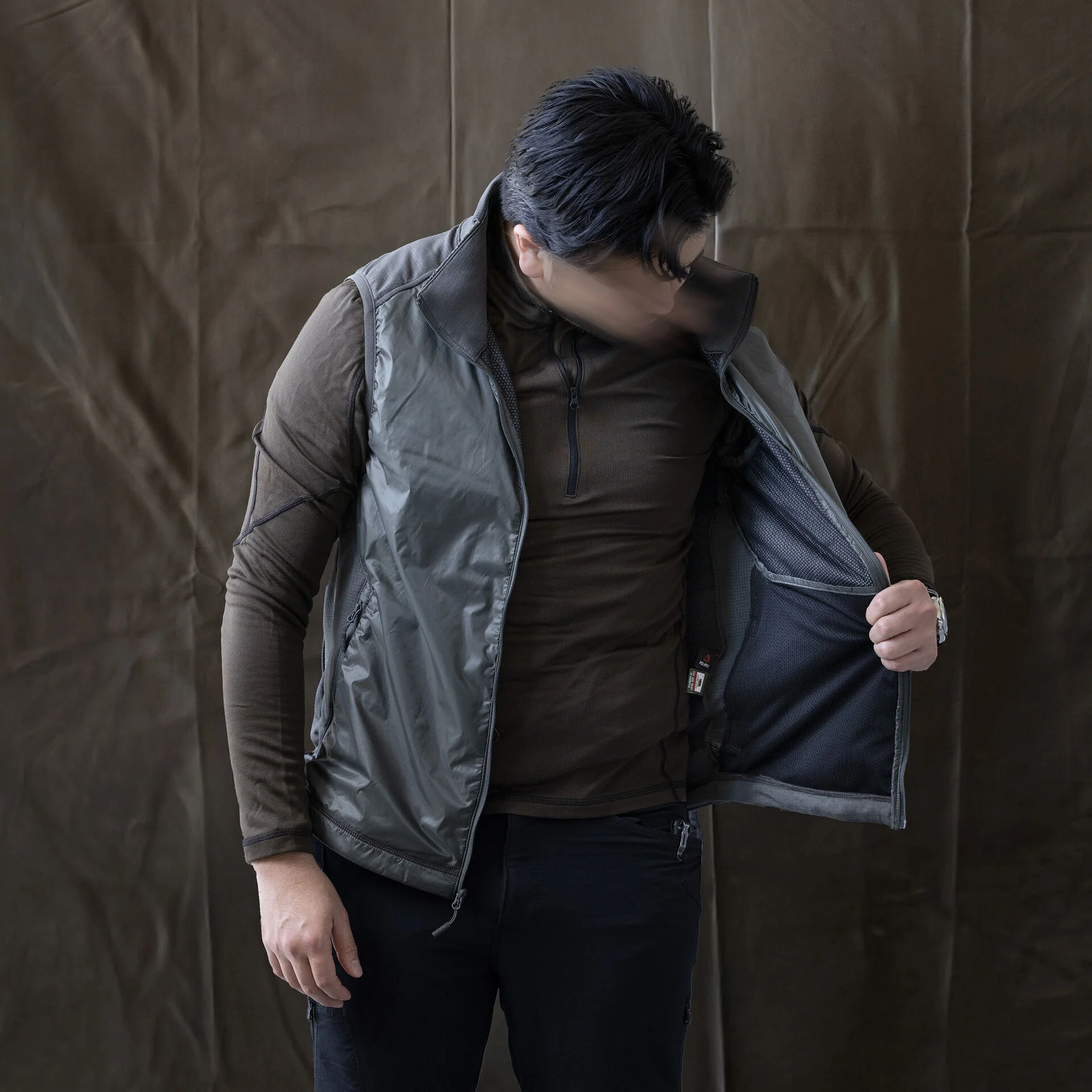 Hybrid Vest - Image 7