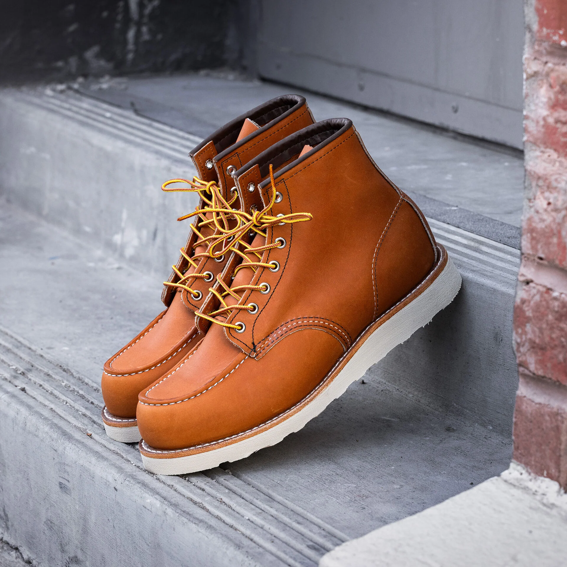 Red Wing Classic Moc Boot 875 - Image 9