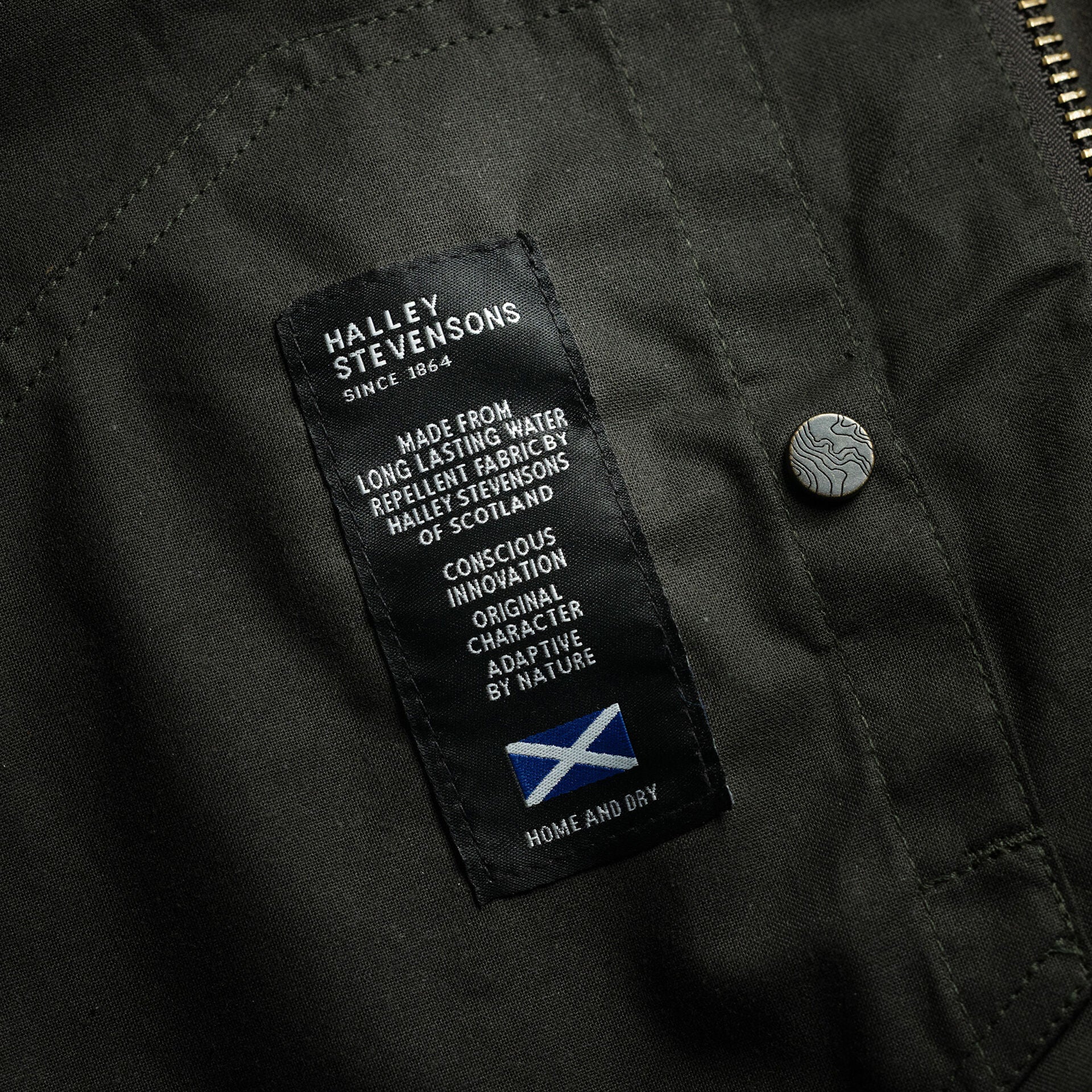 Talisman Waxed Jacket - Image 15